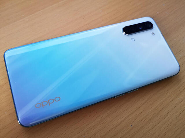 oppo_reno3_a.jpgのサムネイル画像